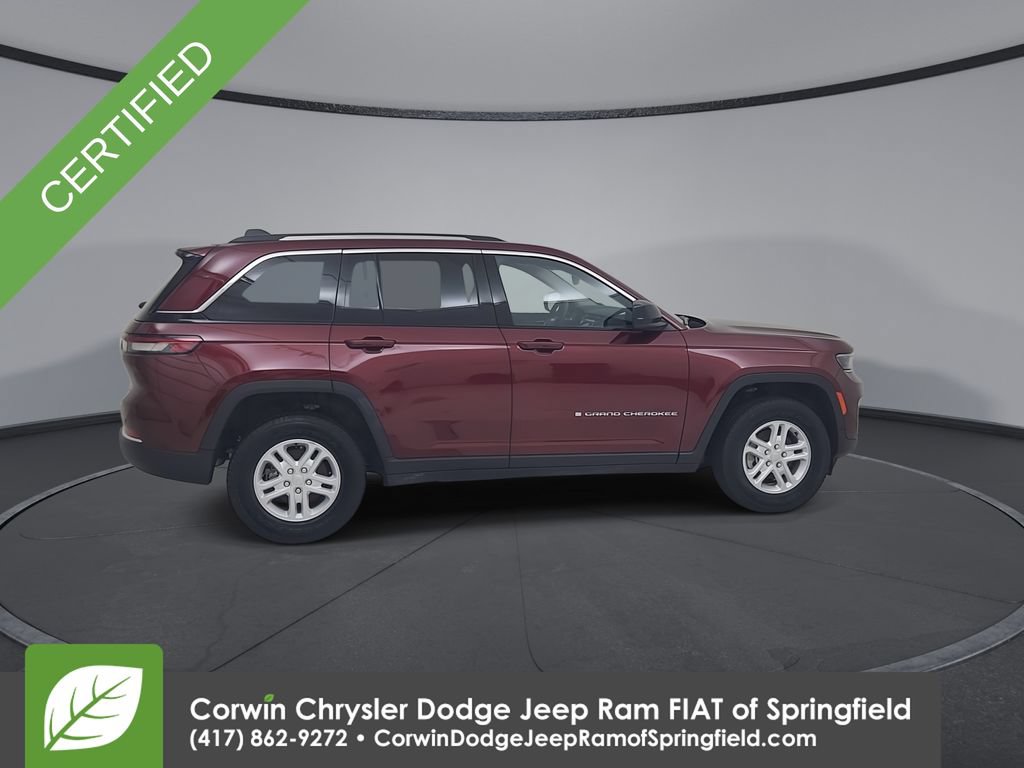 Used 2023 Jeep Grand Cherokee Laredo w/ Luxury Tech Group I AWD/4WD image 16