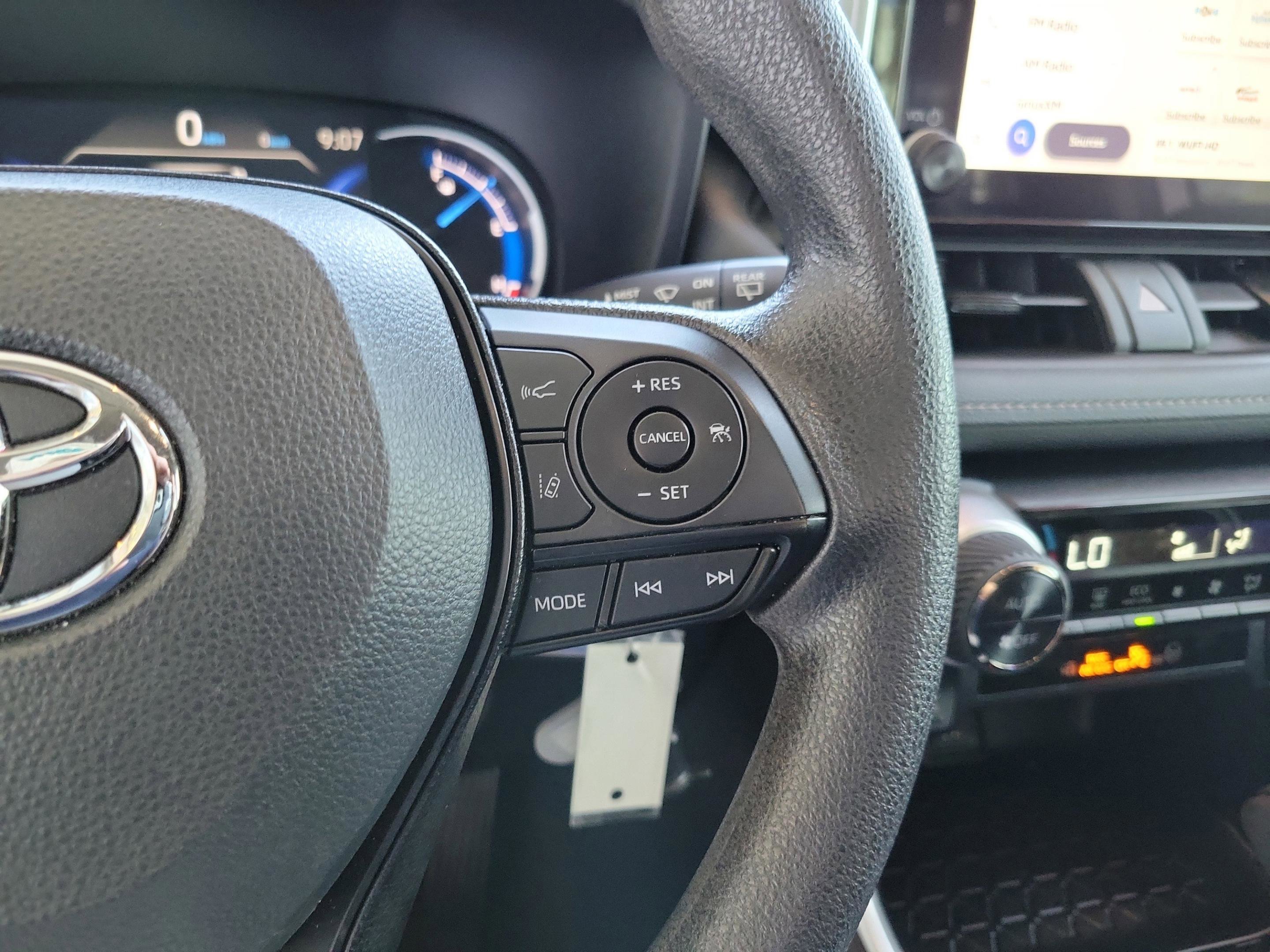 Certified 2025 Toyota RAV4 LE image 19