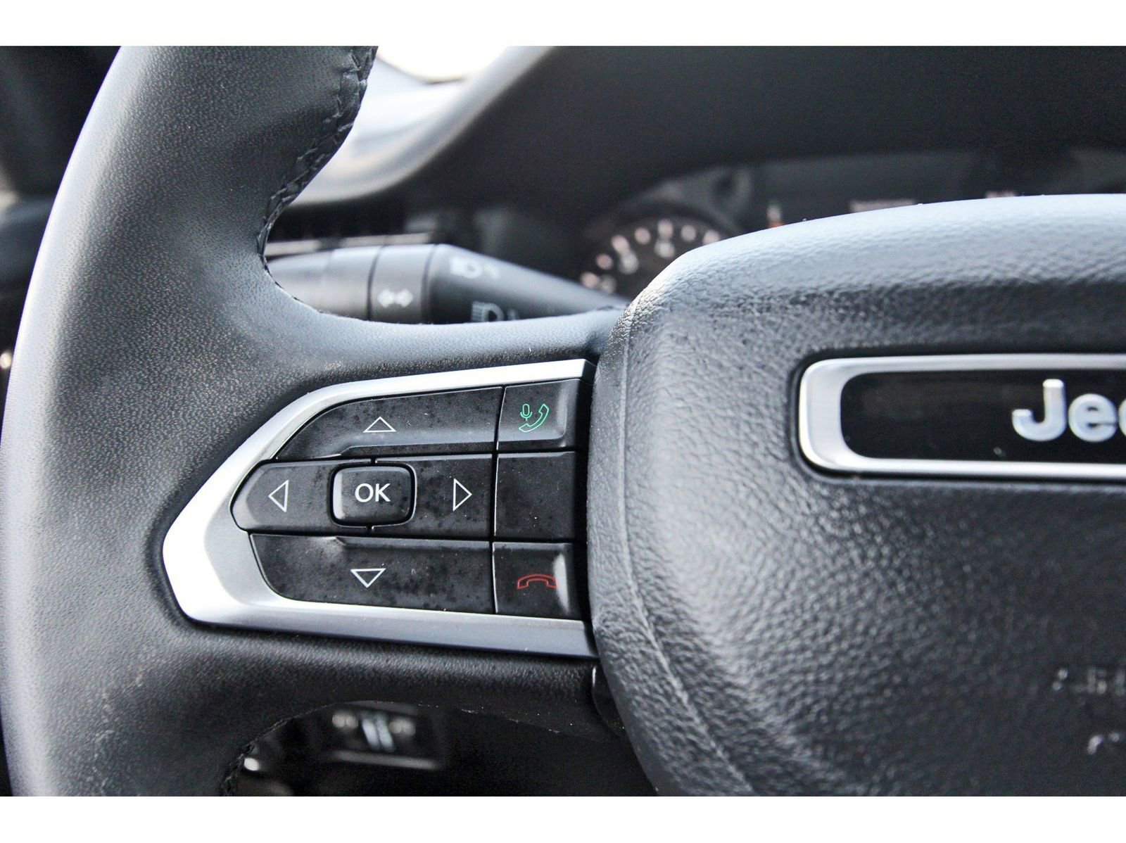 Used 2023 Jeep Compass Latitude AWD/4WD image 23