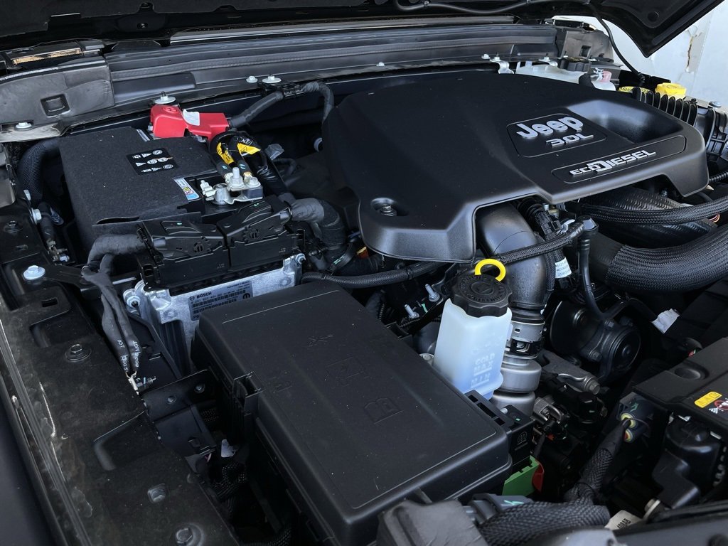 Used 2022 Jeep Wrangler Unlimited Sport image 11