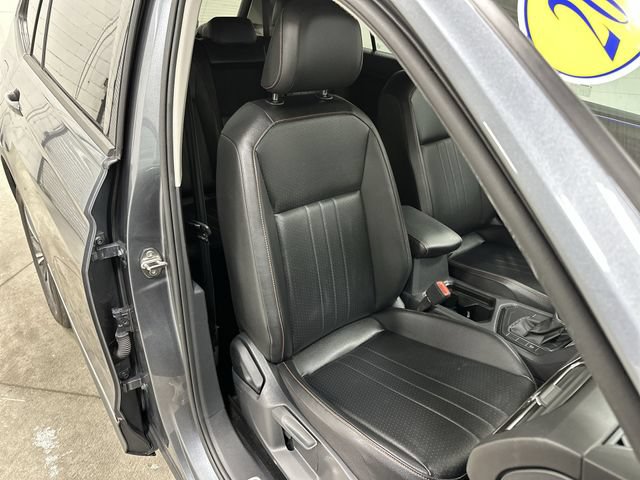 Used 2024 Volkswagen Tiguan SE FWD image 29