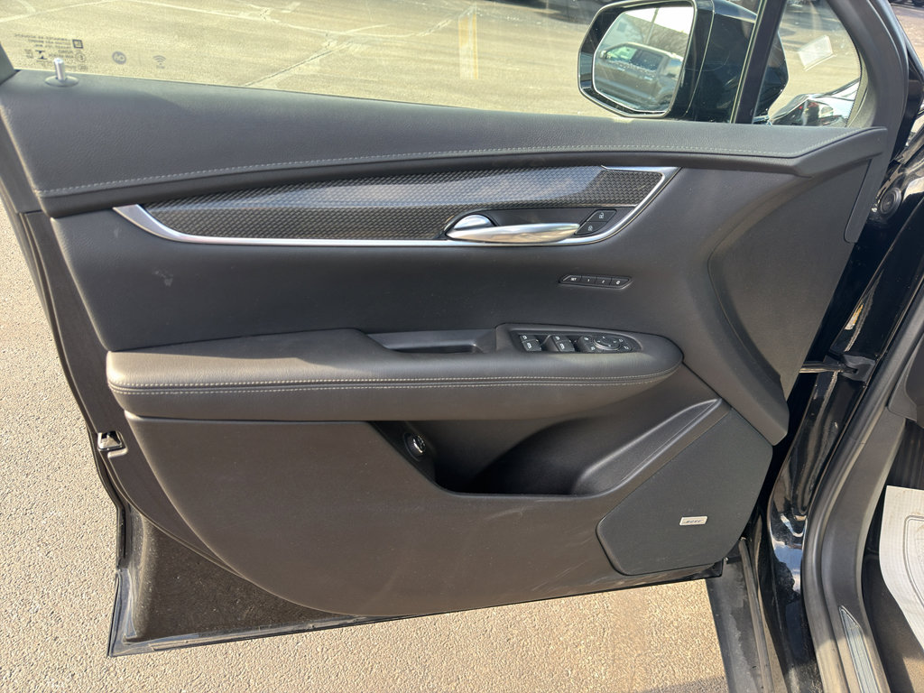 Used 2022 Cadillac XT5 Sportv w/ Technology Package image 12