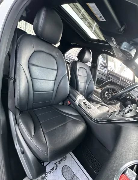 Used 2019 Mercedes-Benz C 300 Sedan image 23