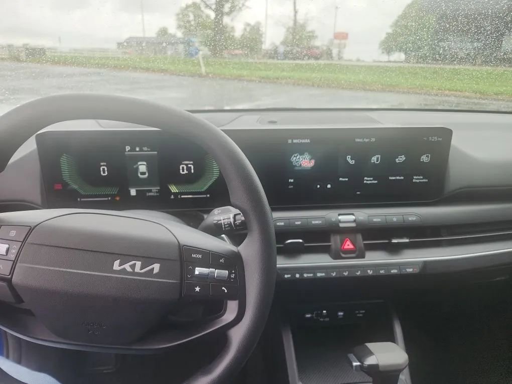 Used 2025 Kia K4 FWD image 8