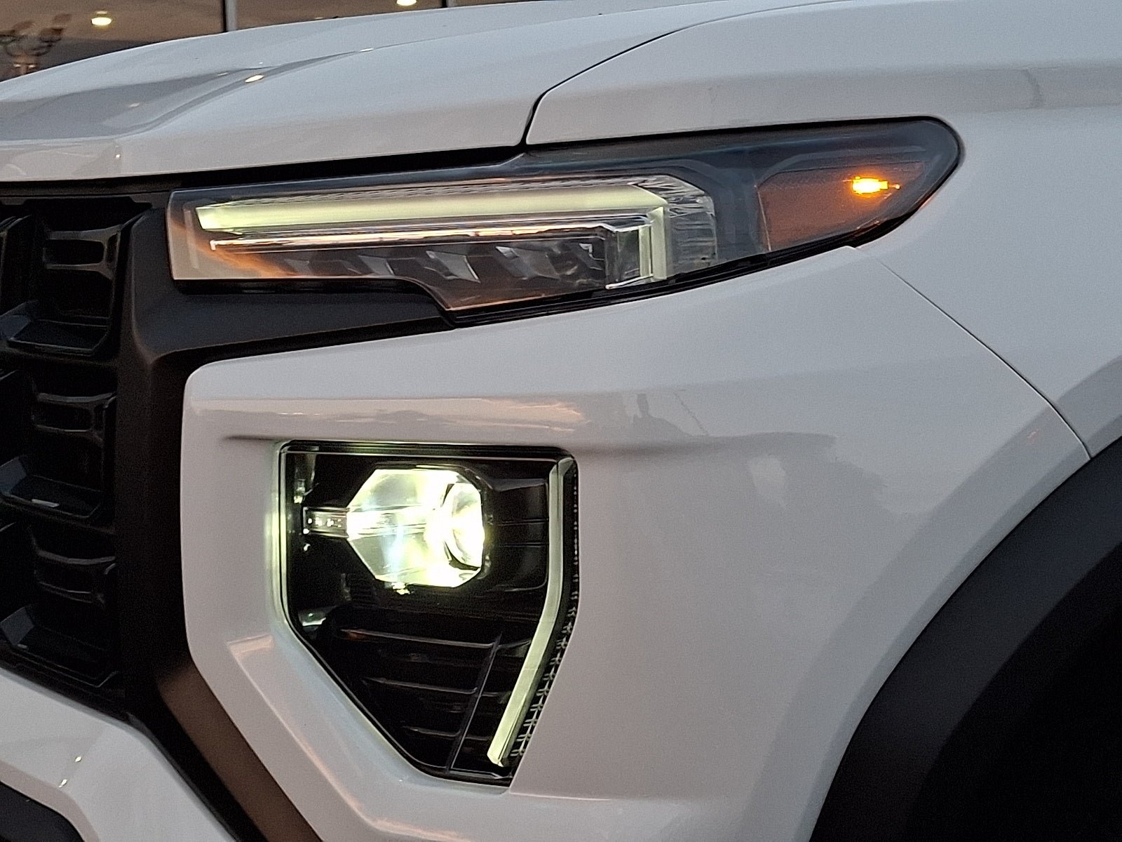 Certified 2025 GMC Canyon Elevation RWD image 10