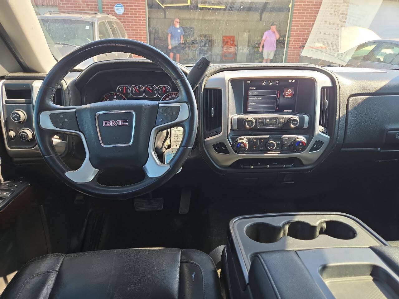 Used 2015 GMC Sierra 1500 SLE w/ SLE Value Package AWD/4WD image 9