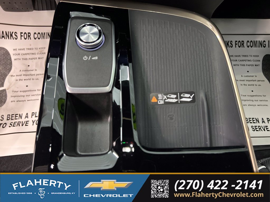 Used 2025 Buick Enclave Avenir w/ Super Cruise Package AWD/4WD image 31