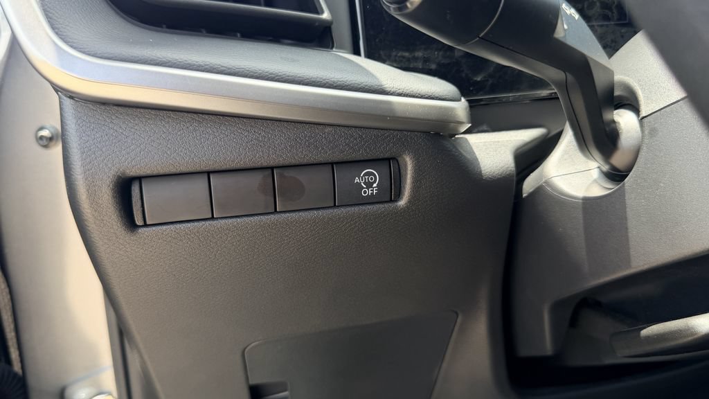 Used 2025 Nissan Kicks S FWD image 24
