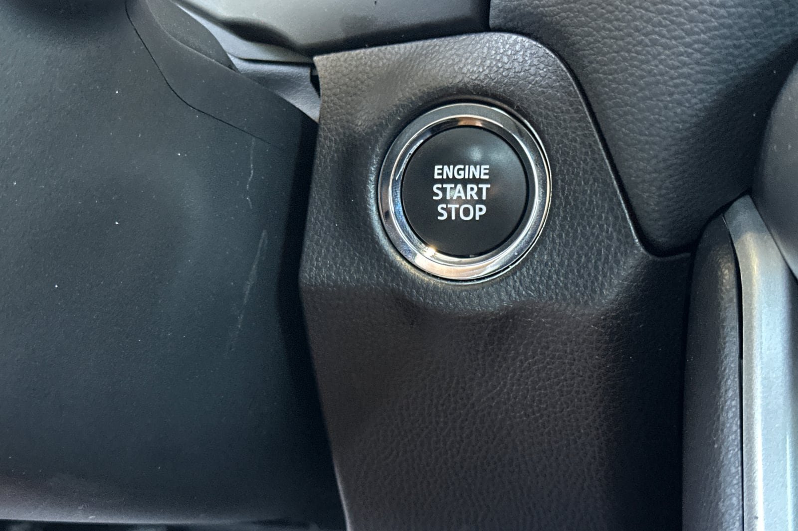 Certified 2025 Toyota RAV4 XLE w/ Convenience Package AWD/4WD image 22