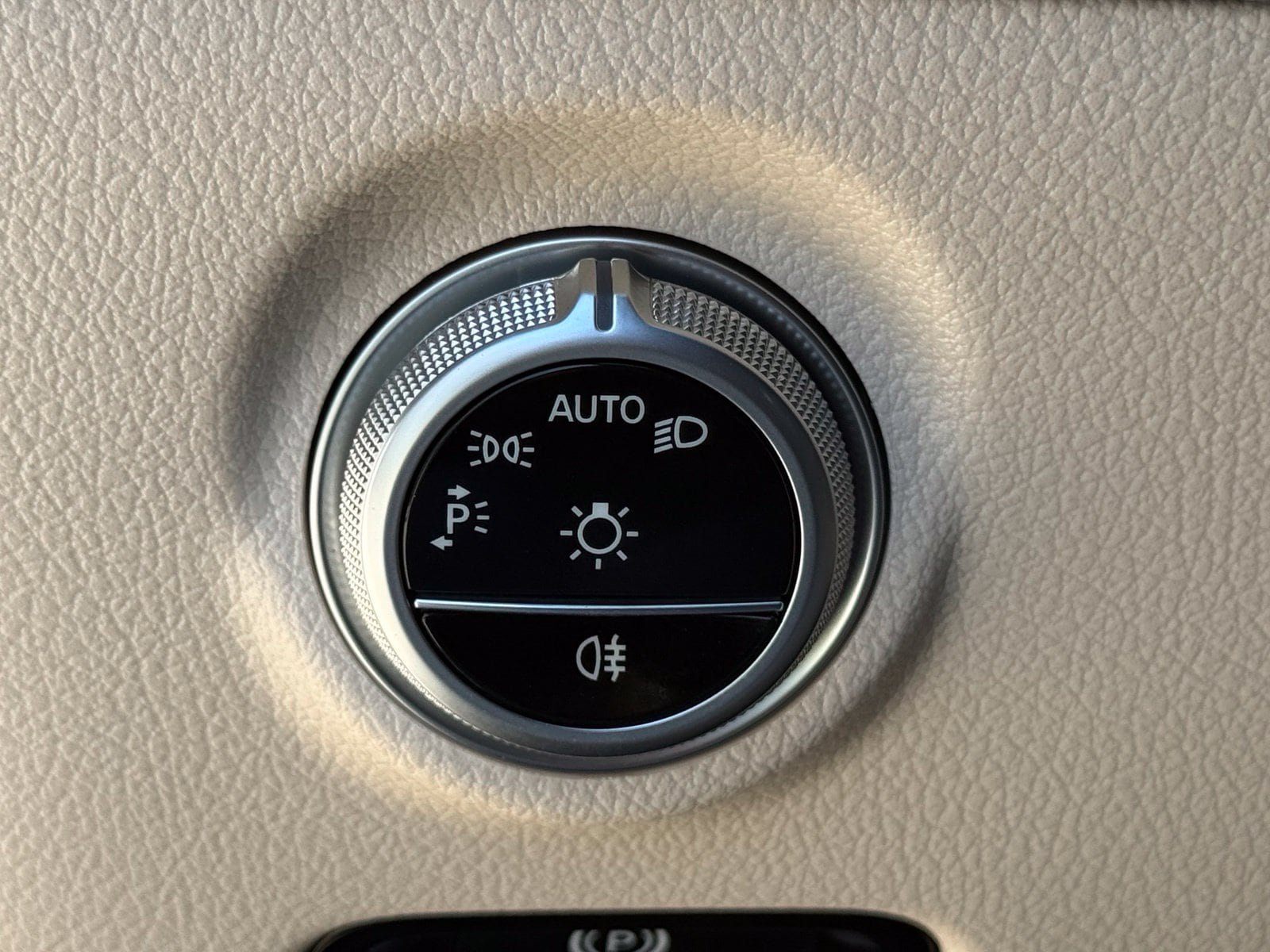 Used 2024 Mercedes-Benz C 300 Sedan image 28
