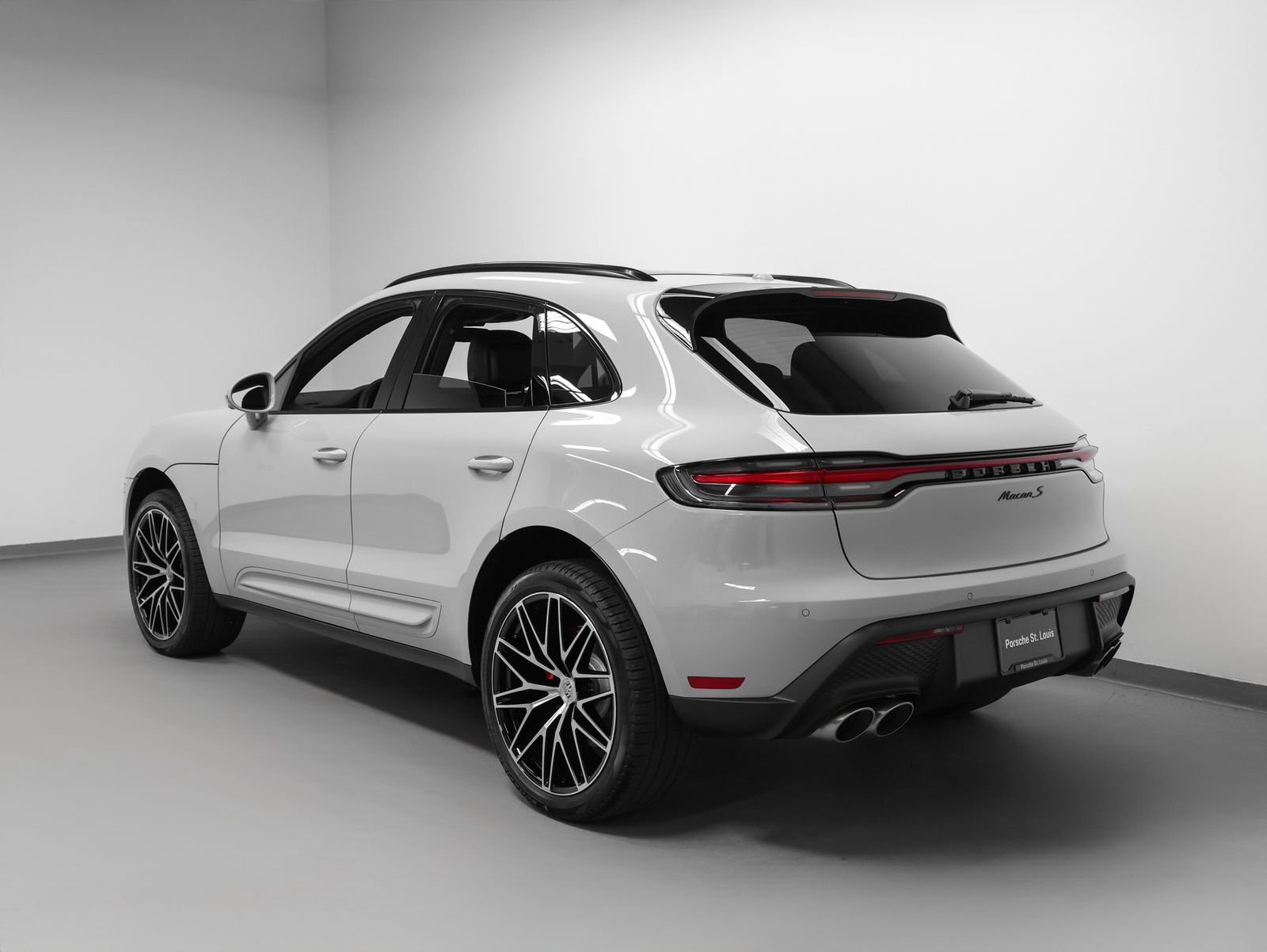 New 2026 Porsche Macan S AWD/4WD image 3