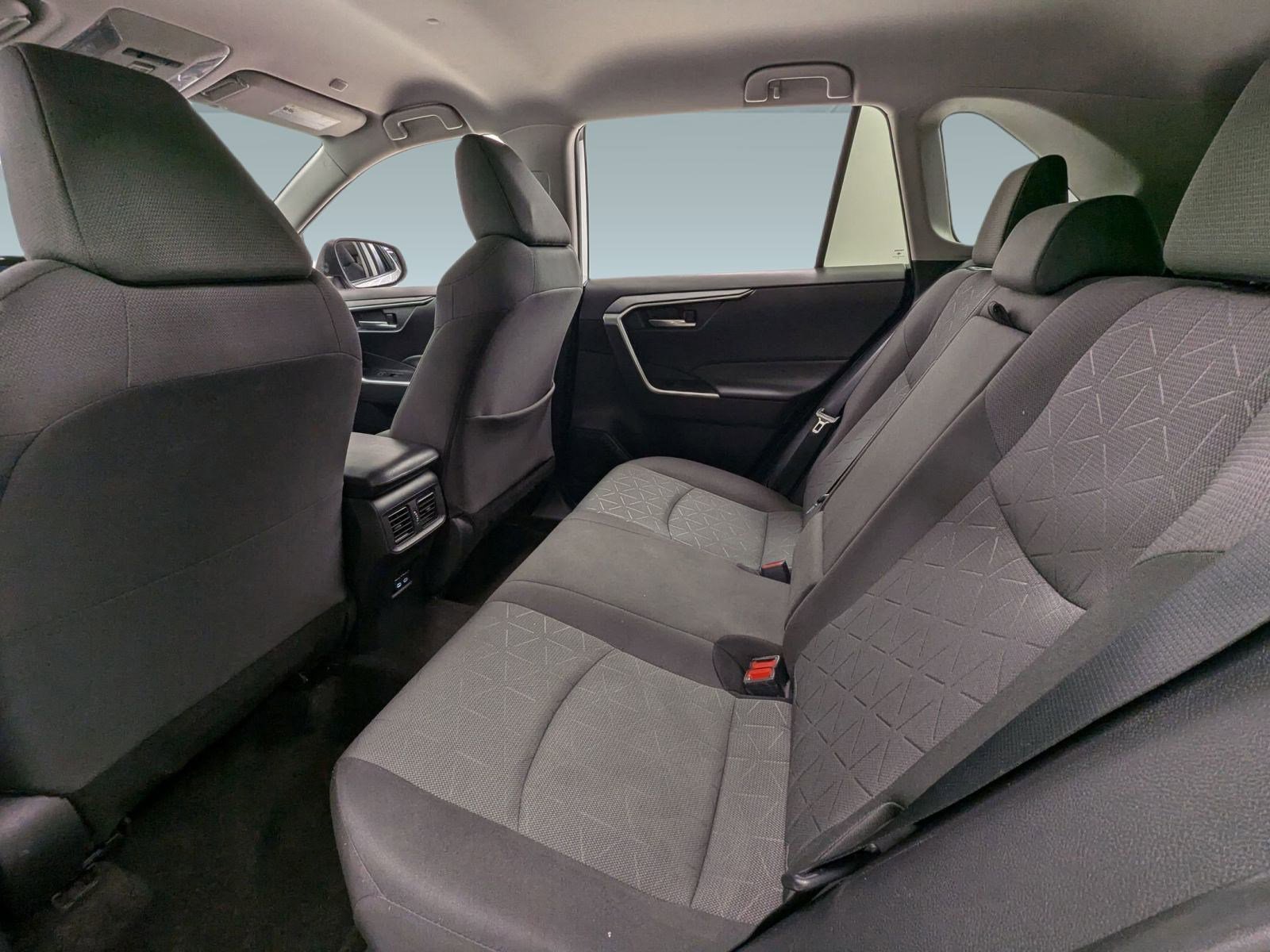 Used 2023 Toyota RAV4 XLE image 19