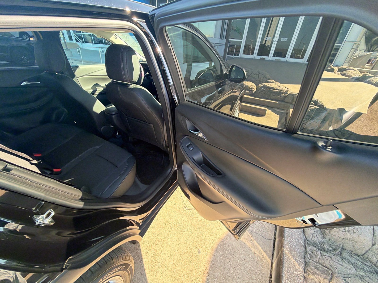Used 2024 Buick Encore GX Preferred FWD image 16