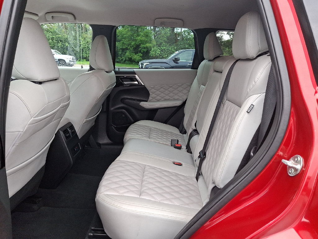 Used 2022 Mitsubishi Outlander SEL AWD/4WD image 10