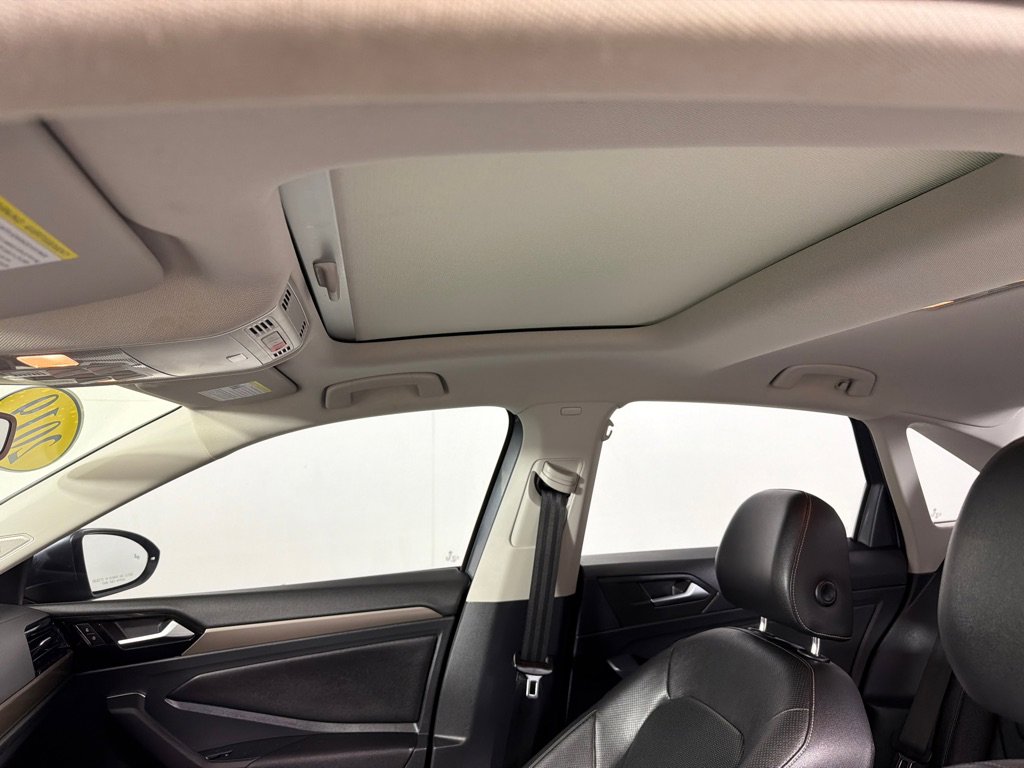 Used 2019 Volkswagen Jetta SEL Premium FWD image 14