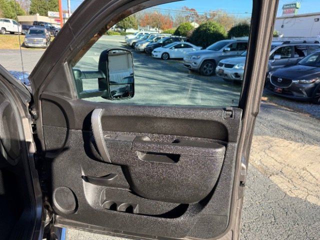 Used 2013 Chevrolet Silverado 2500 LT image 8