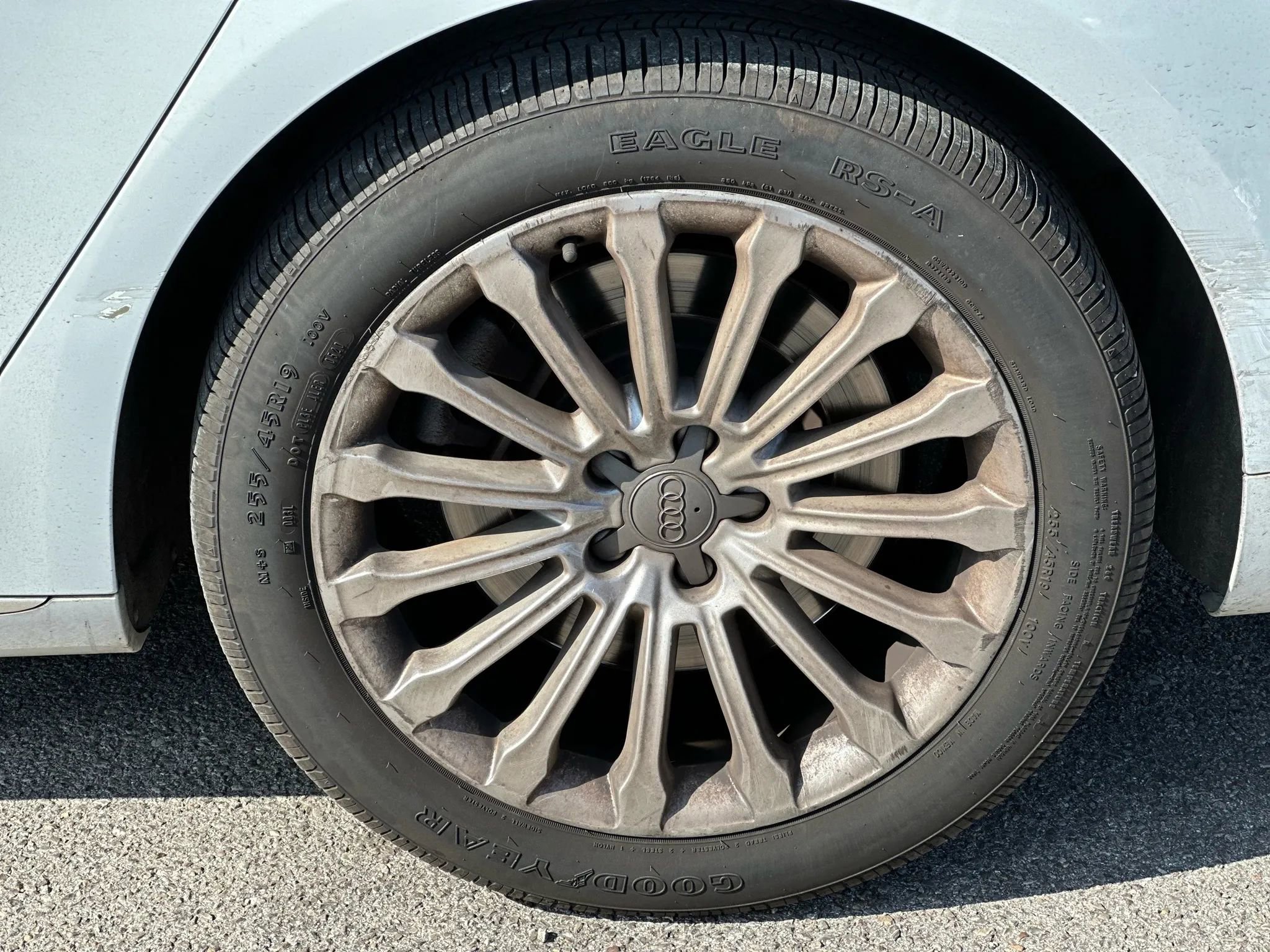 Used 2014 Audi A8 L 4.0T w/ Luxury Package image 24