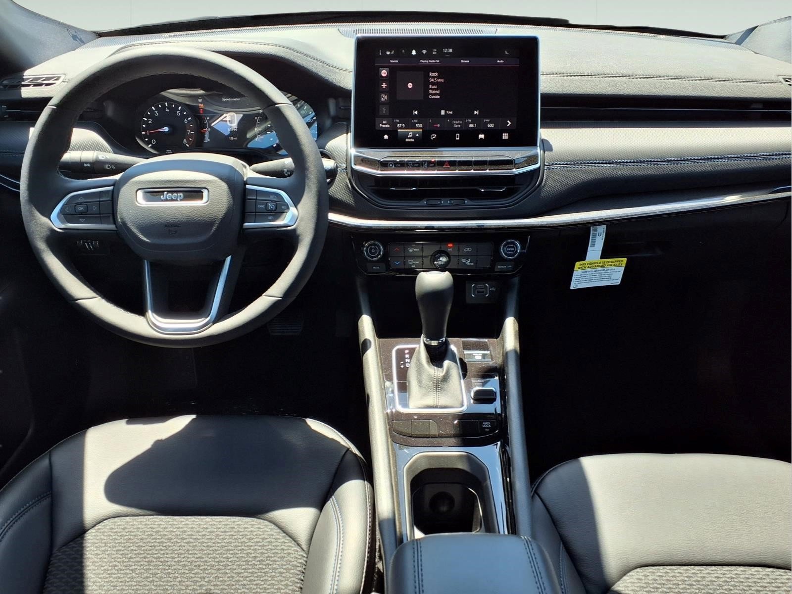 New 2026 Jeep Compass Latitude image 8