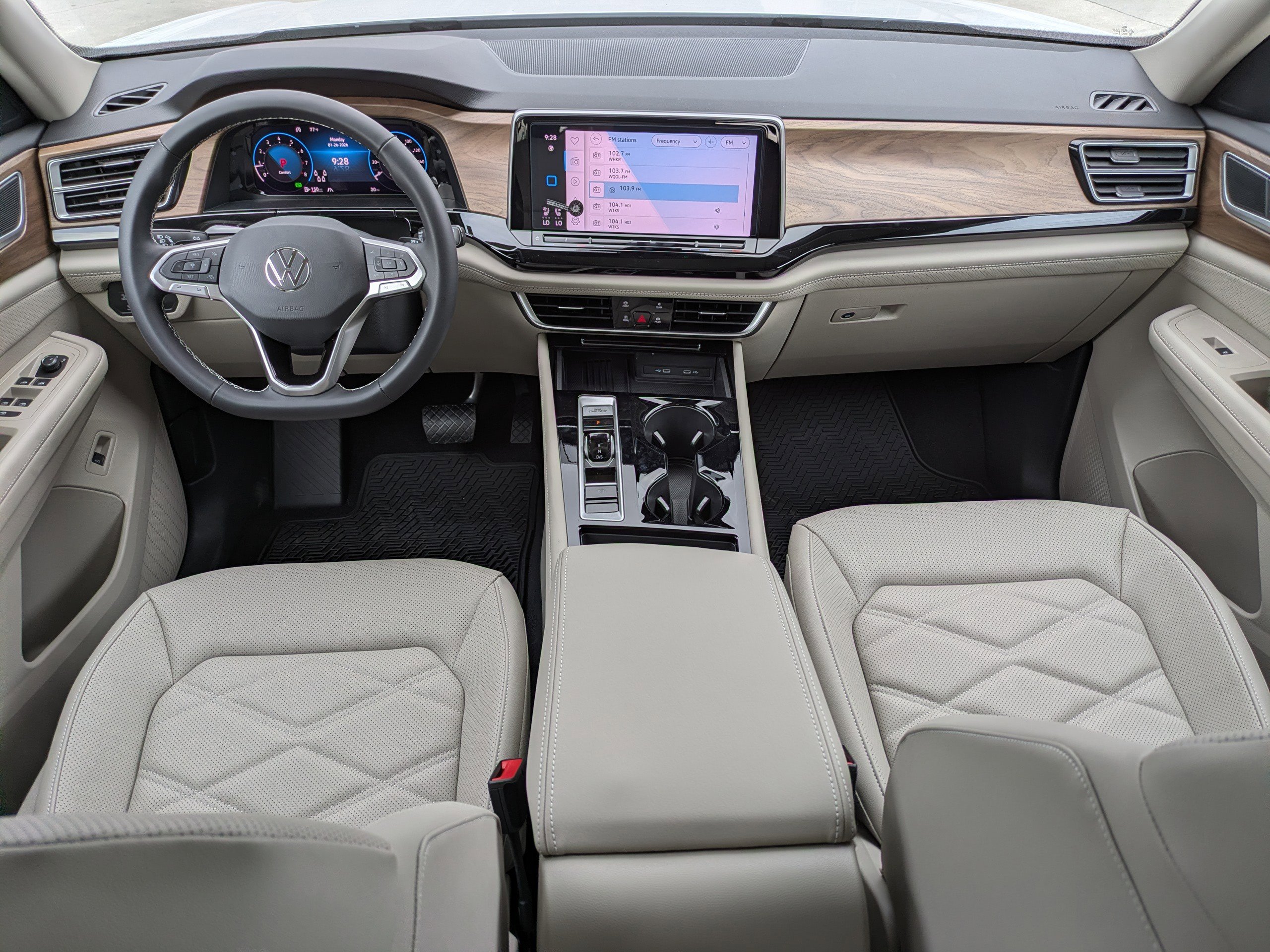 New 2026 Volkswagen Atlas SE image 16