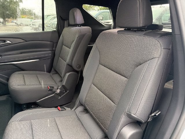 New 2027 Chevrolet Traverse LT w/ Midnight/Sport Edition FWD image 23