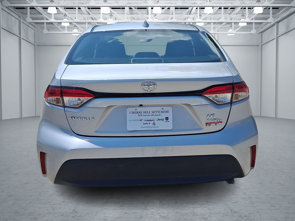 Used 2024 Toyota Corolla LE FWD image 4