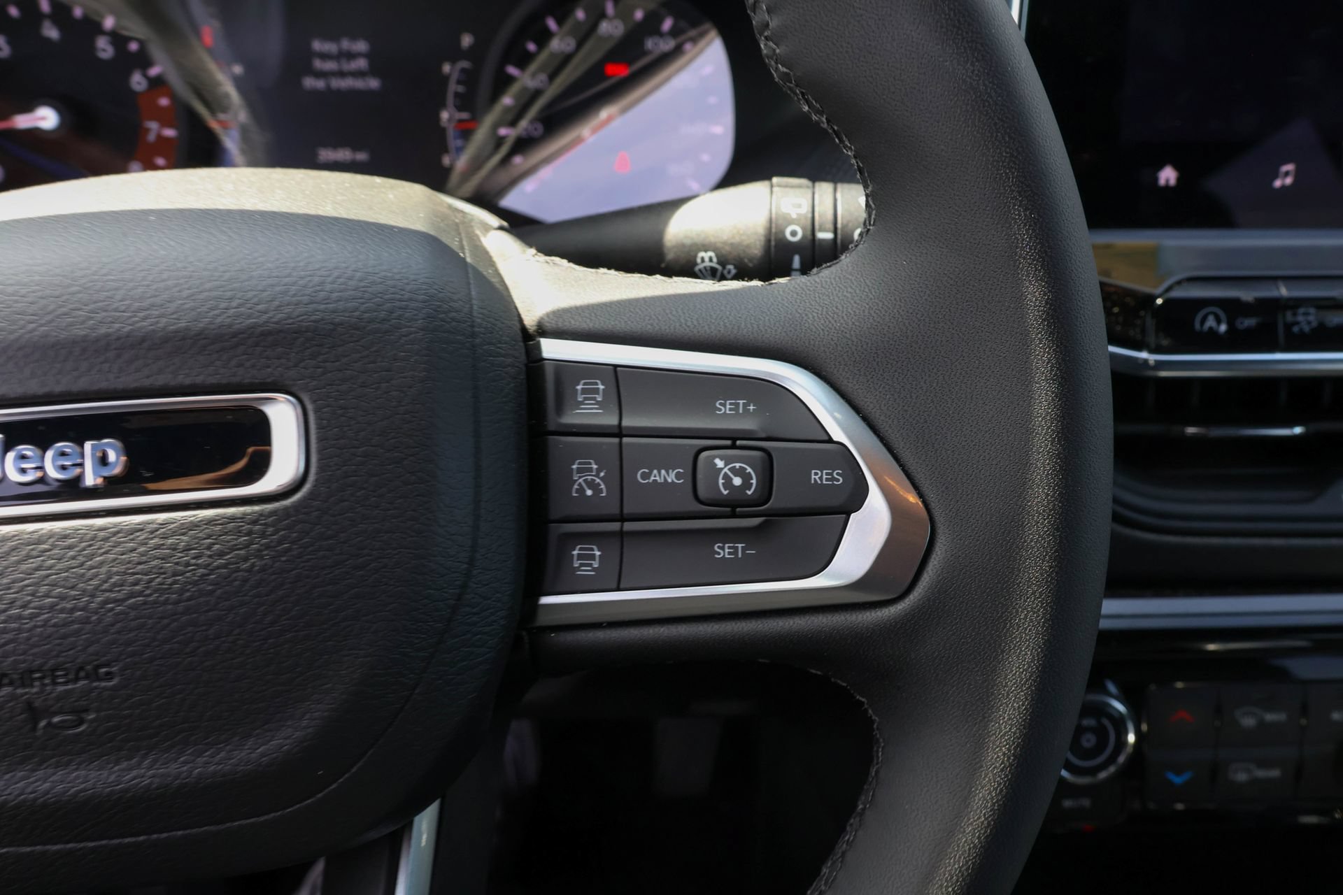 New 2026 Jeep Compass Limited AWD/4WD image 27