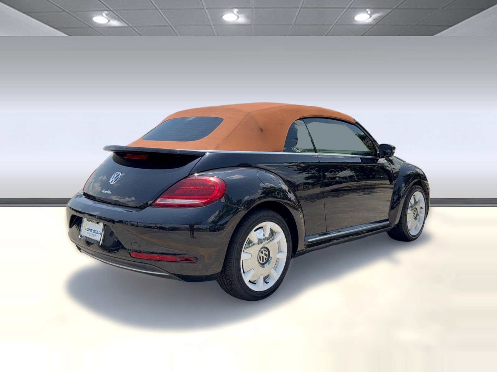 Used 2019 Volkswagen Beetle 2.0T Final Edition SEL FWD image 9