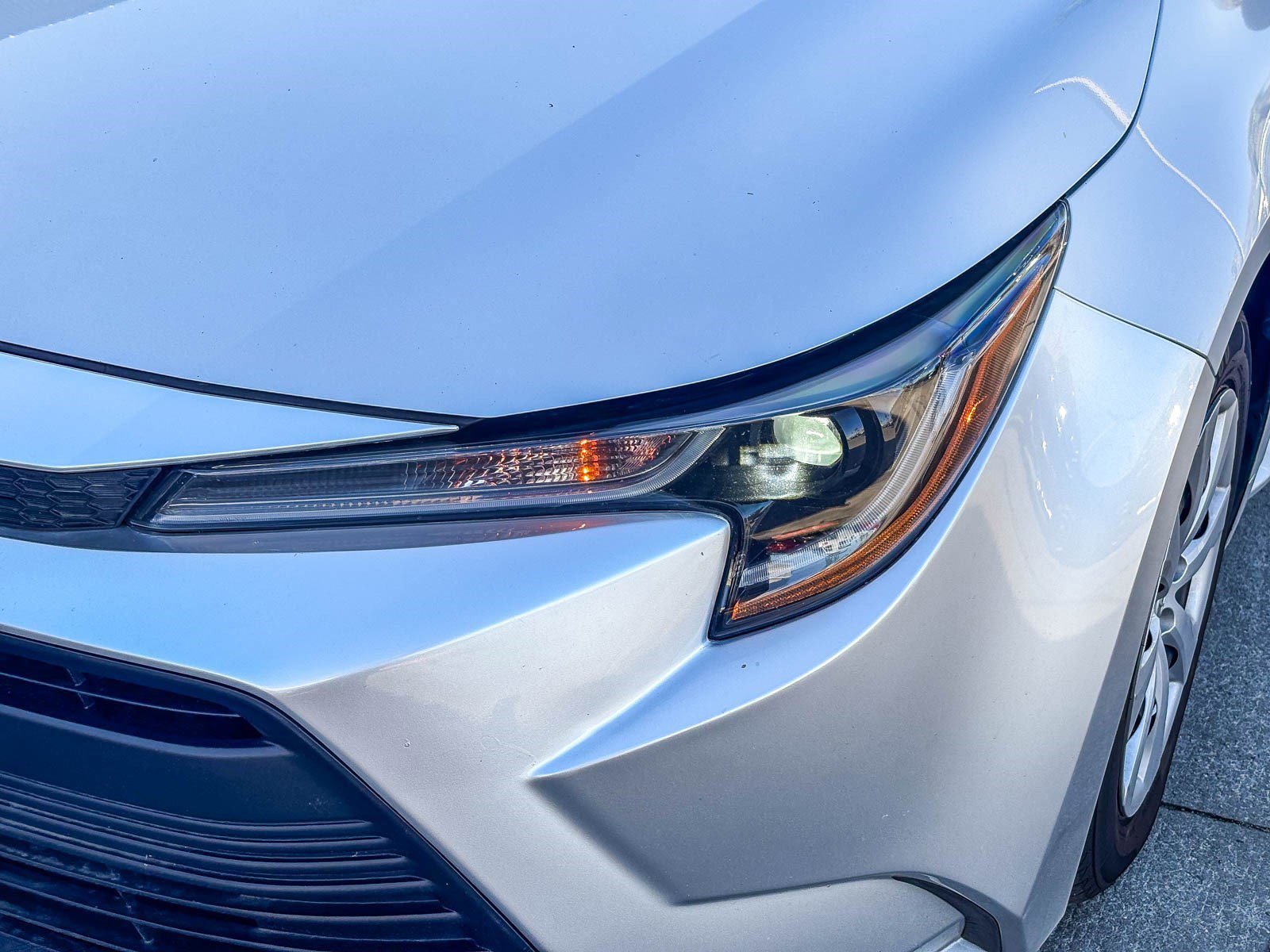 Used 2023 Toyota Corolla LE image 9