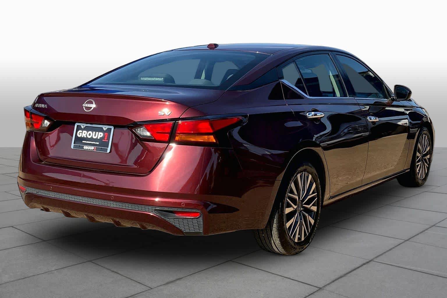 Used 2023 Nissan Altima 2.5 SV FWD image 13