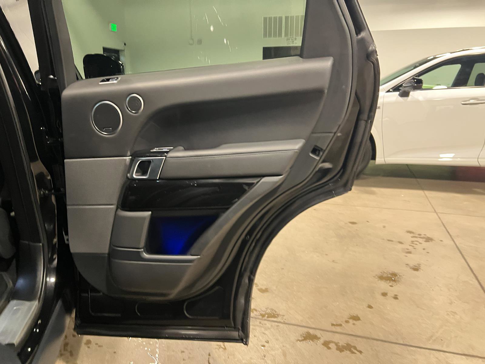 Used 2022 Land Rover Range Rover Sport HST AWD/4WD image 38
