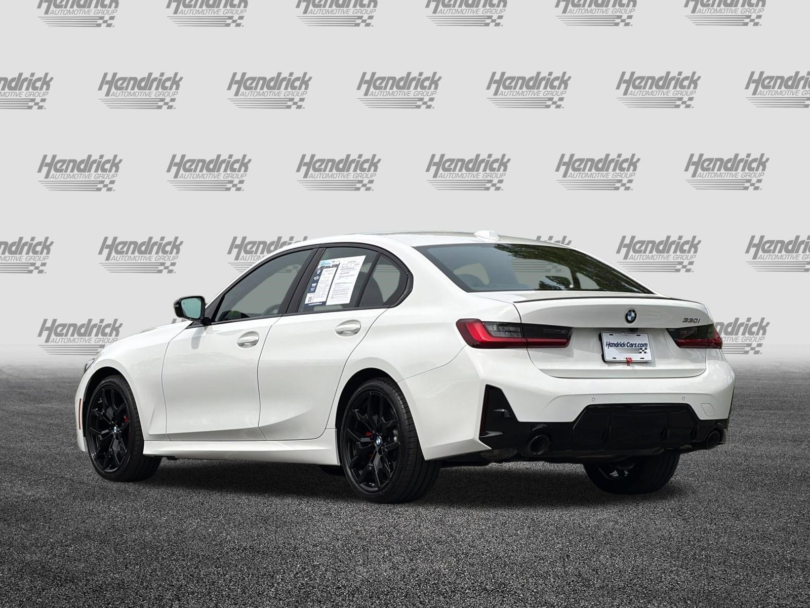 Used 2026 BMW 330i Sedan w/ M Sport Package image 7
