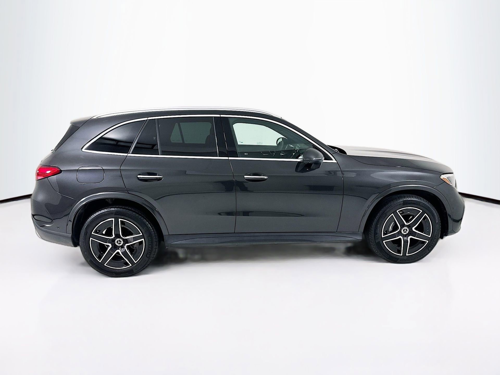 Certified 2025 Mercedes-Benz GLC 300 4MATIC image 9