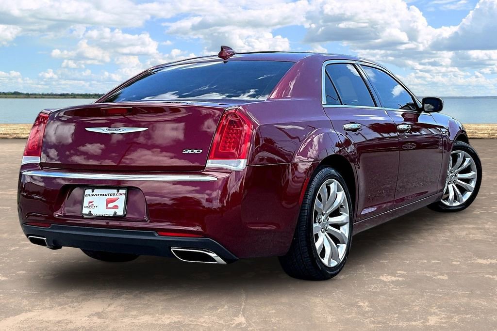 Used 2020 Chrysler 300 Limited RWD image 4