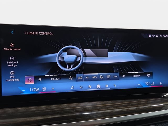 Used 2024 BMW X5 xDrive40i w/ Premium Package AWD/4WD image 23