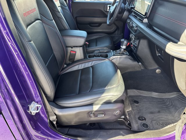 Used 2026 Jeep Wrangler Unlimited Rubicon AWD/4WD image 15
