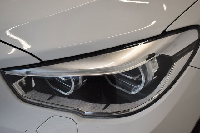 Used 2017 BMW 550i Gran Turismo xDrive image 15