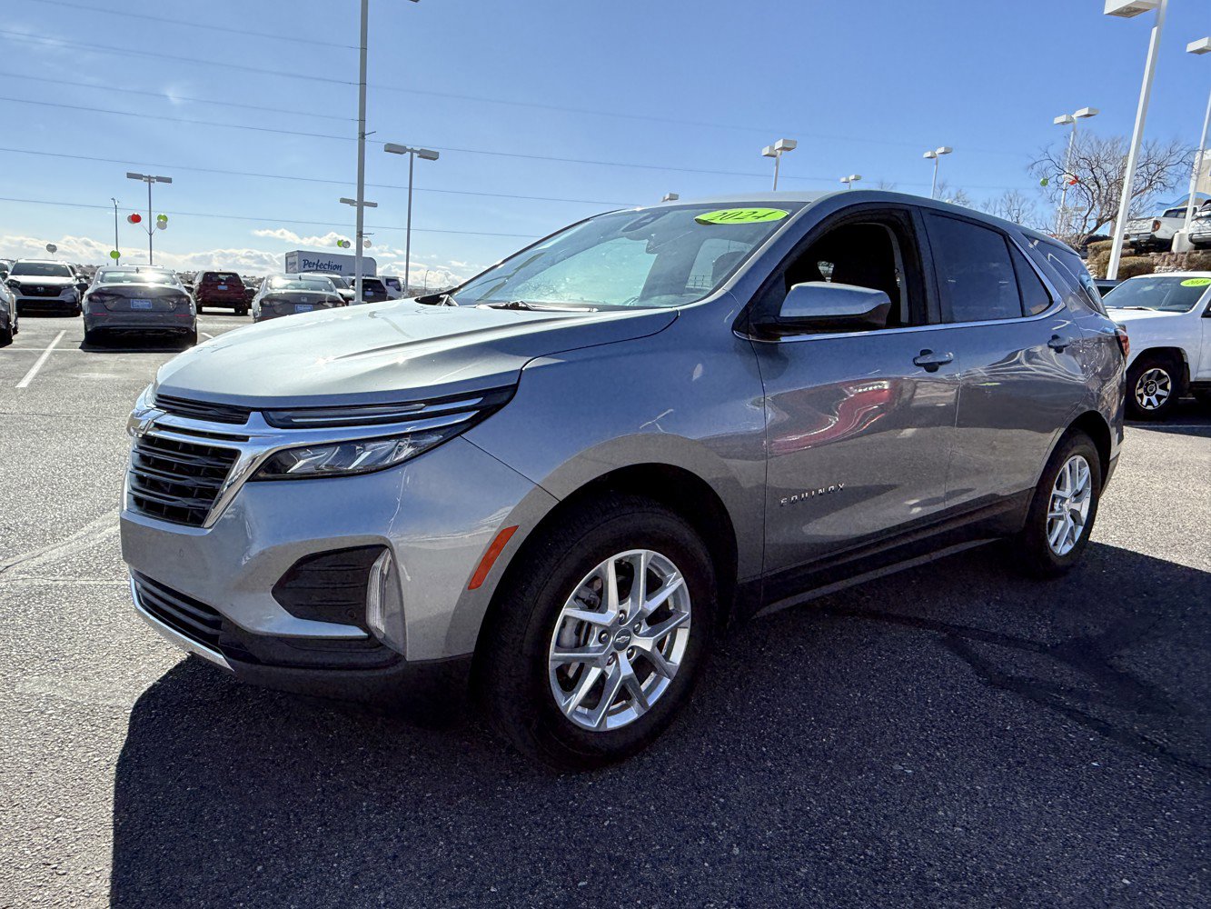 Used 2024 Chevrolet Equinox LT AWD/4WD image 9