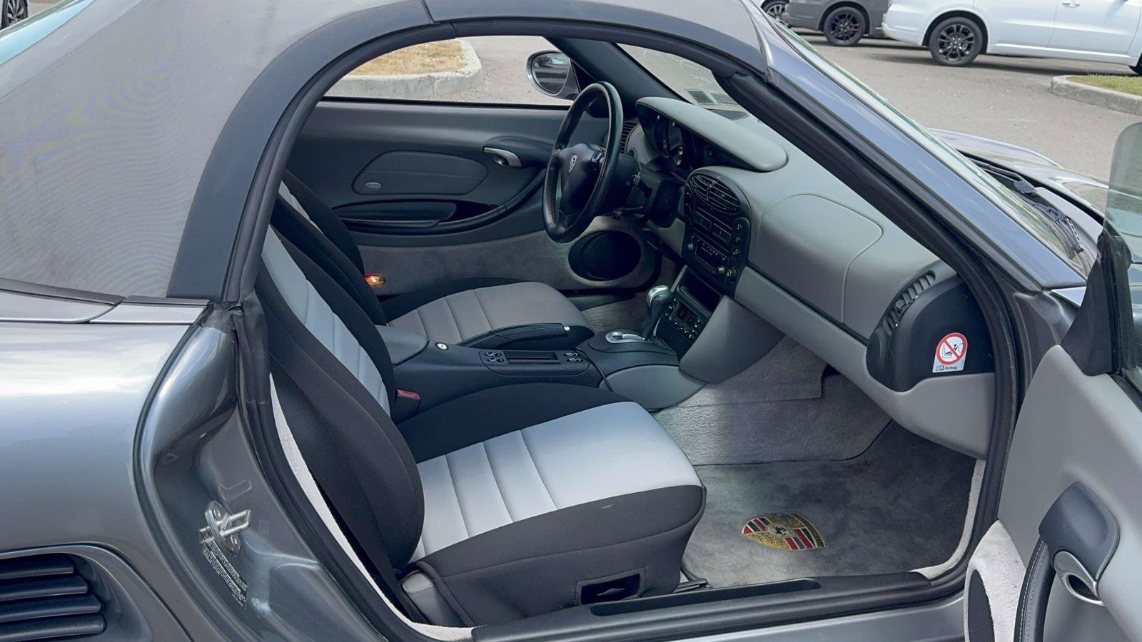 Used 2001 Porsche Boxster RWD image 18