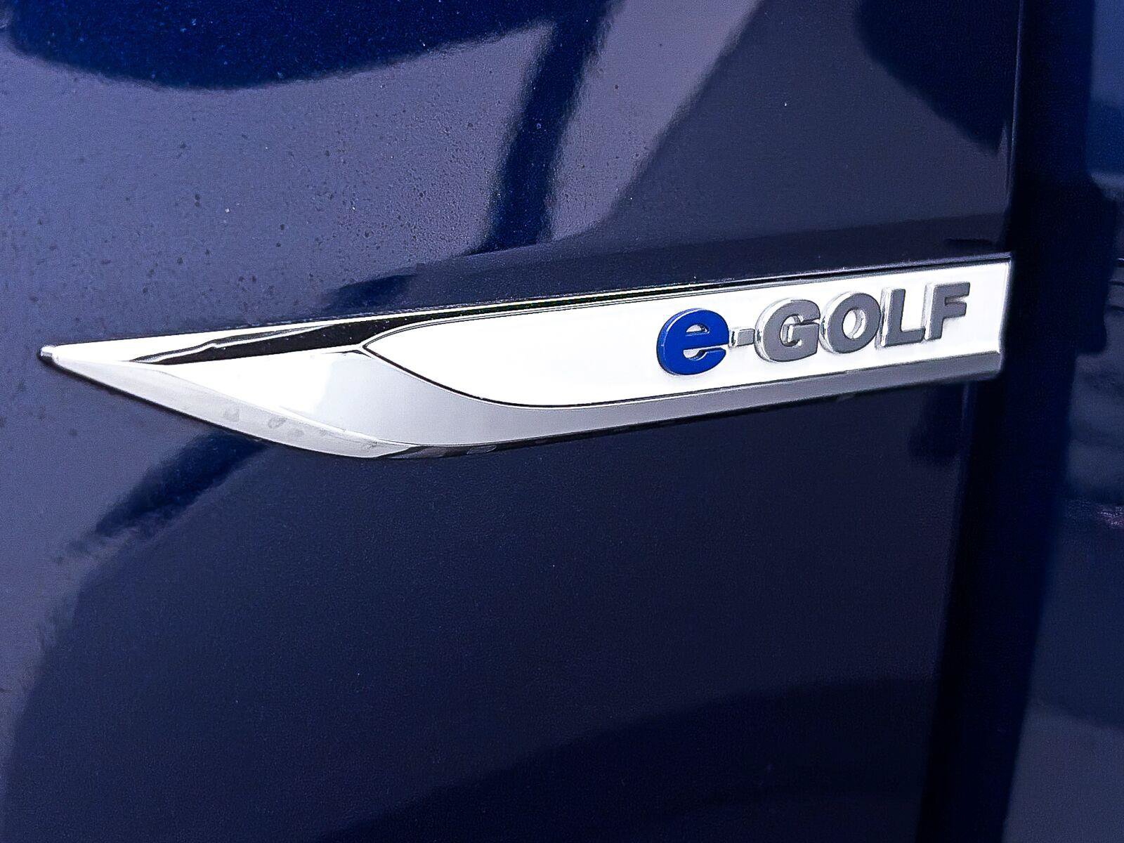 Used 2019 Volkswagen e-Golf SE w/ Driver Assistance Package FWD image 7