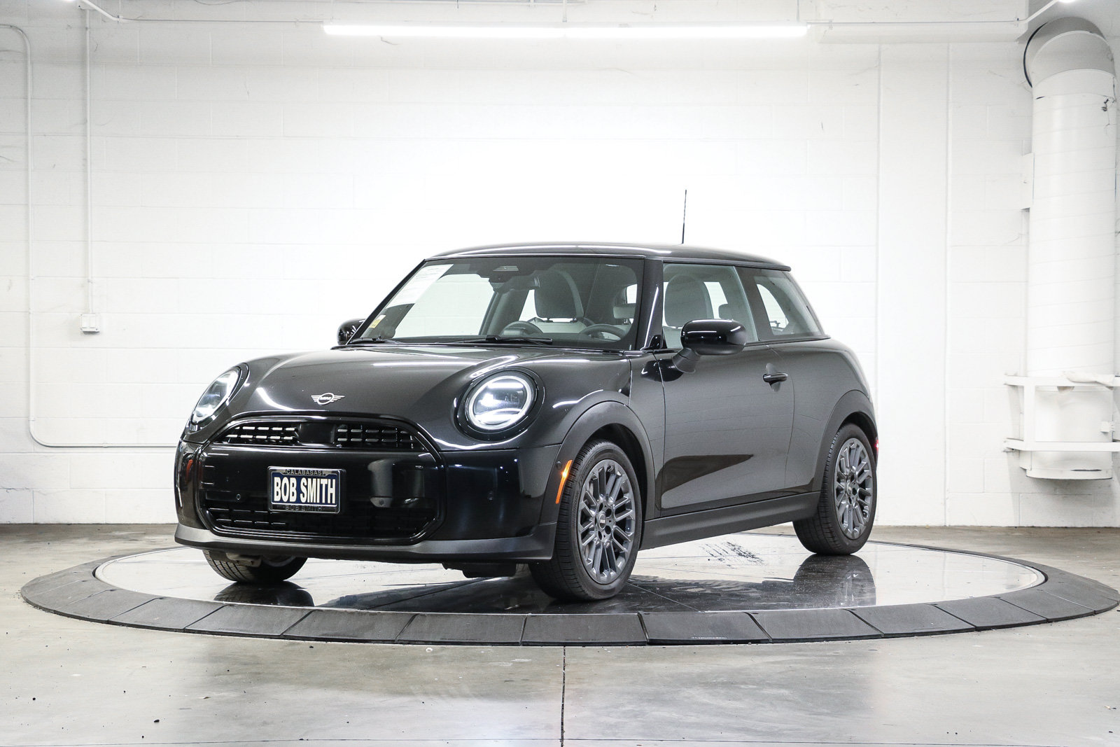 Used 2026 MINI Cooper 2-Door Hardtop FWD image 3