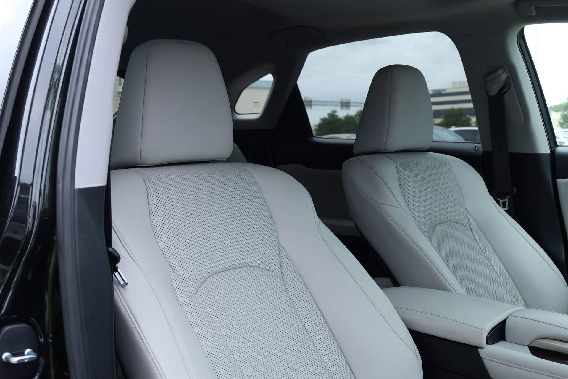 Used 2022 Lexus RX 350 FWD w/ Premium Package image 14