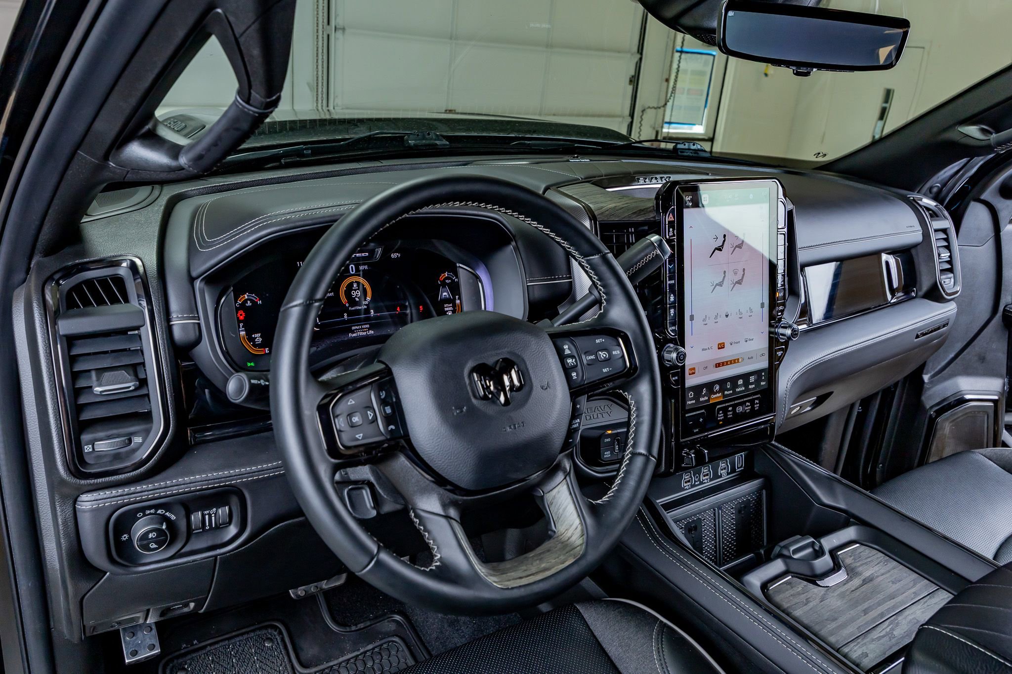 Used 2025 RAM 3500 Limited image 16