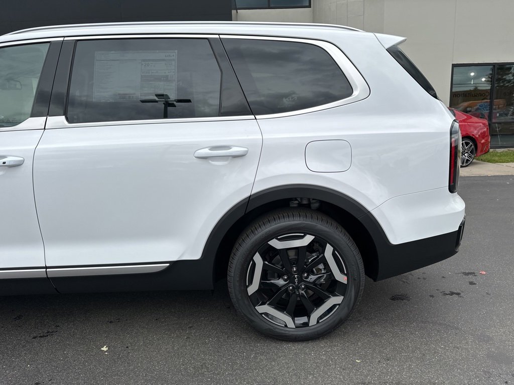 New 2025 Kia Telluride EX image 10