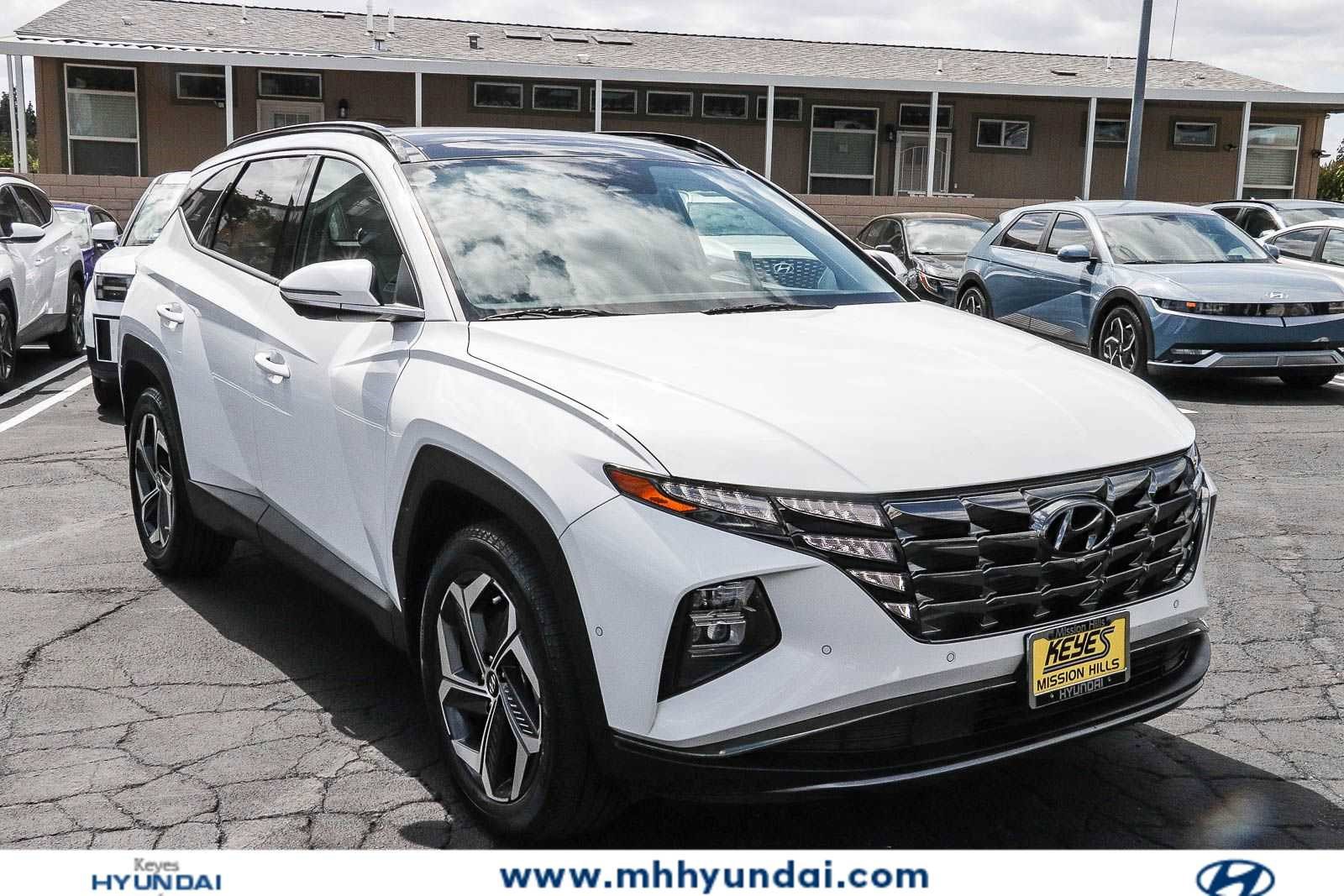 Certified 2023 Hyundai Tucson Limited AWD/4WD image 5