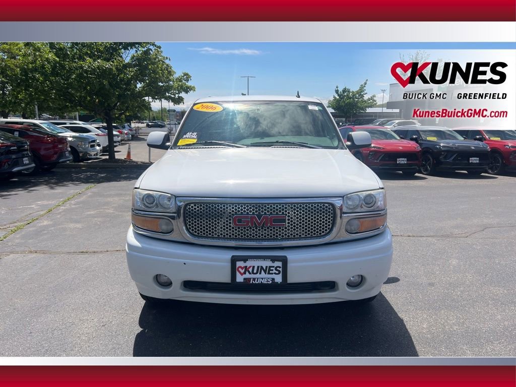 Used 2006 GMC Sierra 1500 Denali w/ Onstar Plus Package AWD/4WD image 12