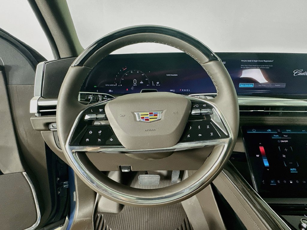 New 2026 Cadillac Escalade Luxury w/ LPO, Radiant Package AWD/4WD image 11