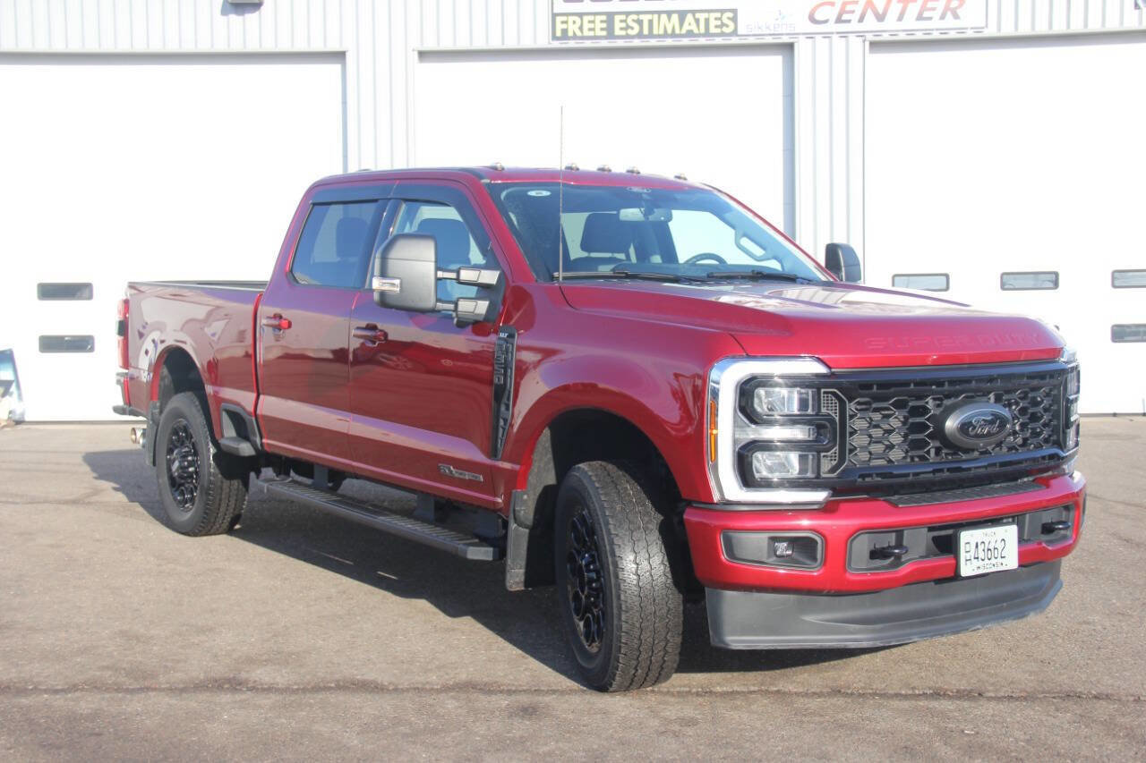 Certified 2025 Ford F350 XLT w/ Black Appearance Package image 2