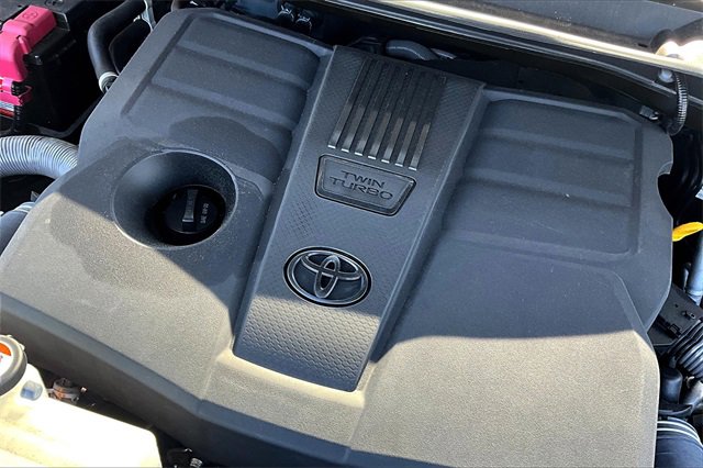Used 2024 Toyota Tundra Platinum image 30