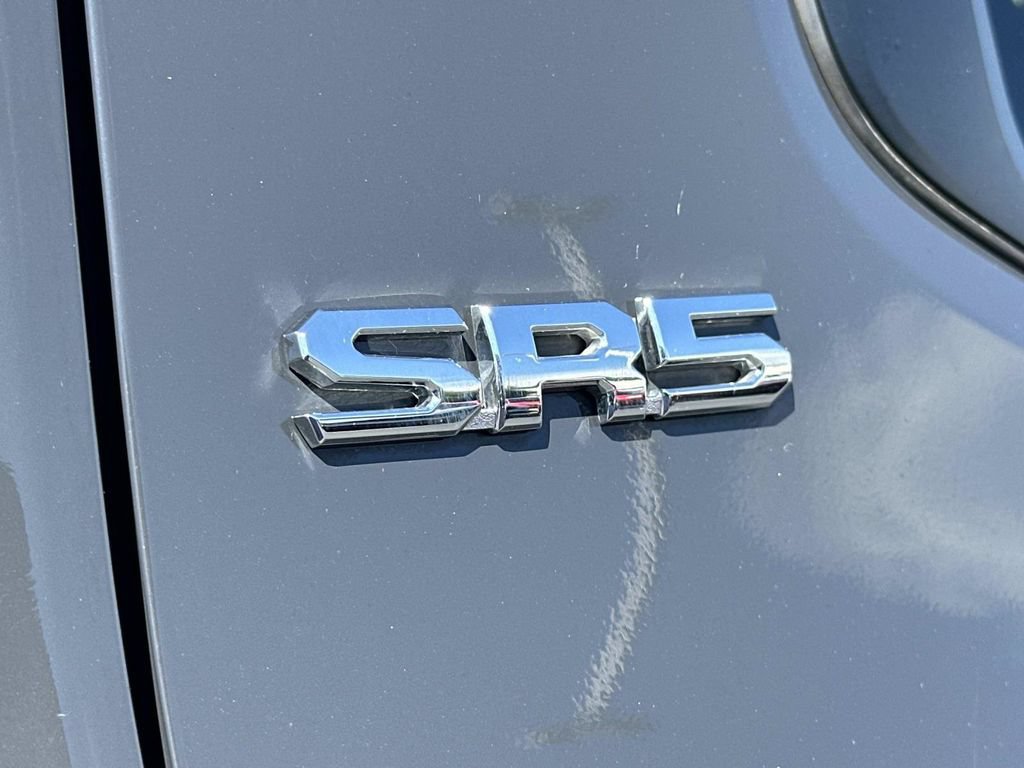 Used 2024 Toyota Tacoma SR5 AWD/4WD image 9