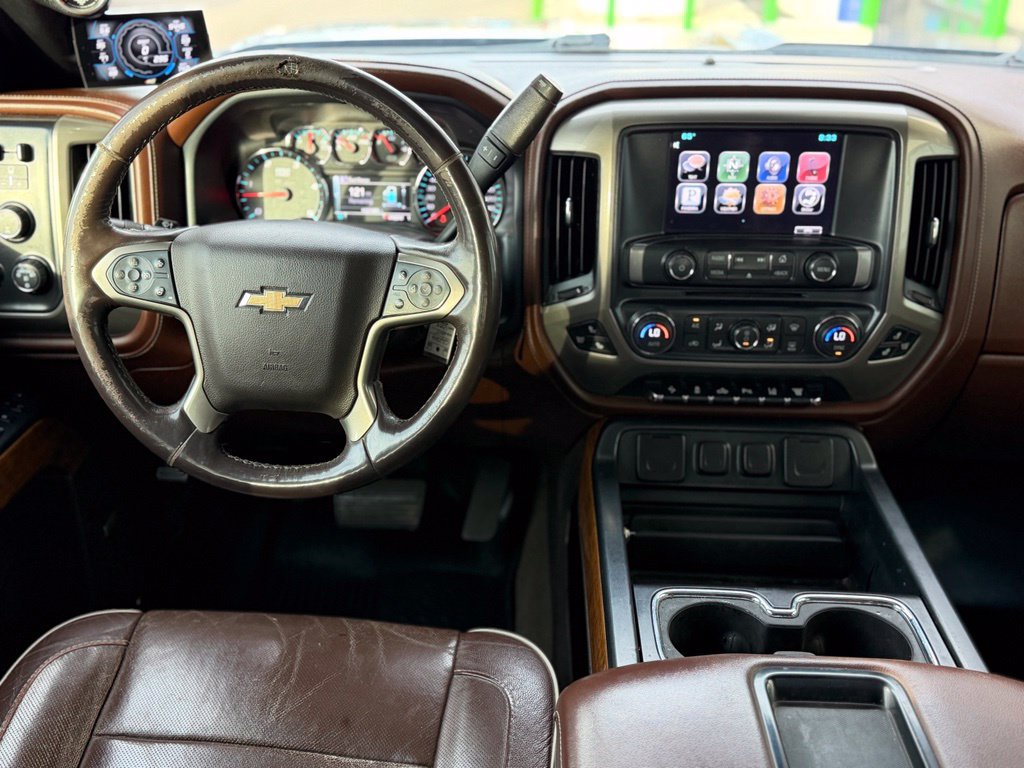 Used 2015 Chevrolet Silverado 2500 High Country w/ Duramax Plus Package AWD/4WD image 9